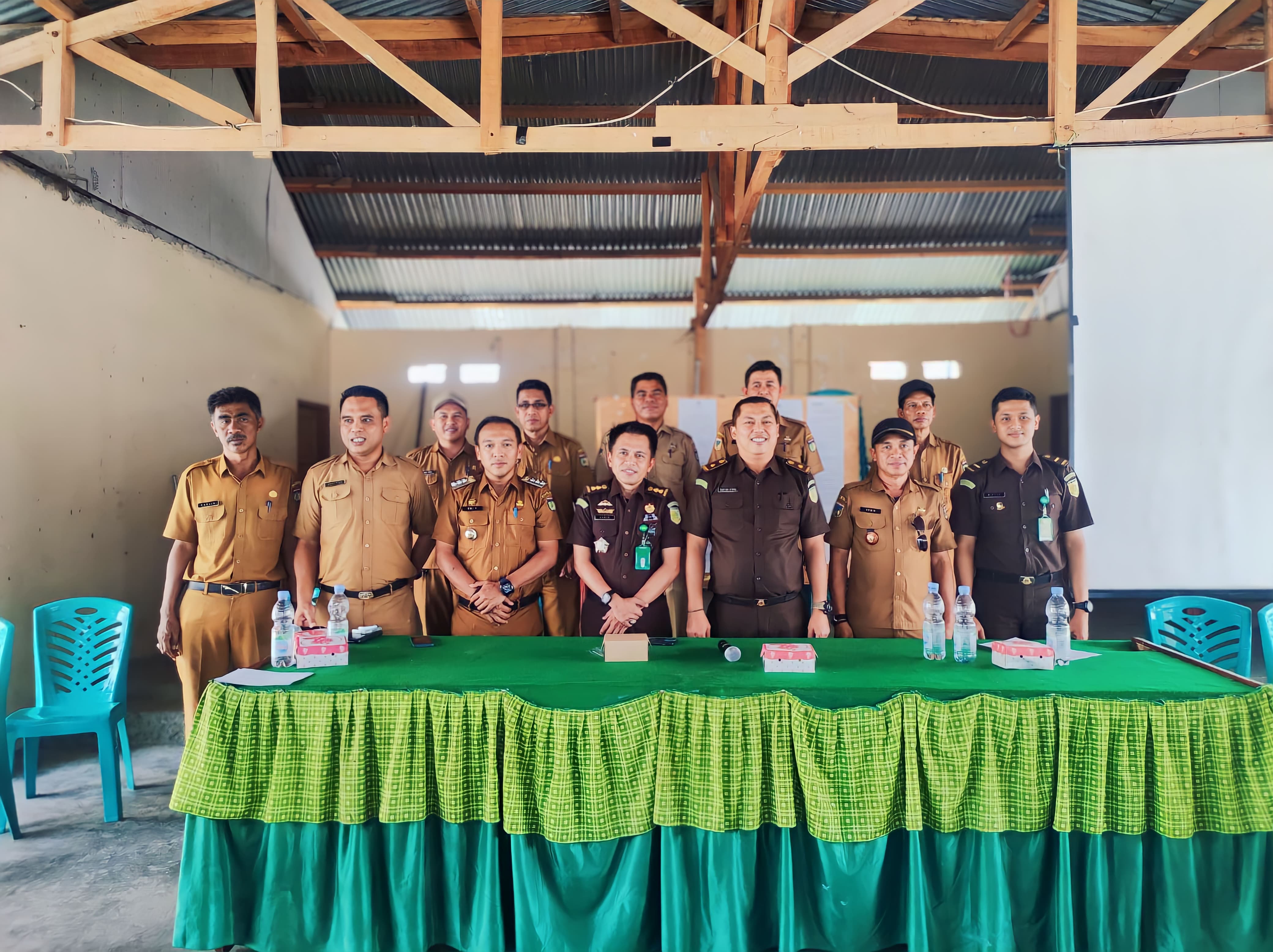 TIM PENKUM KEJATI SULTENG KEMBALI MELAKSANAKAN PENYULUHAN HUKUM