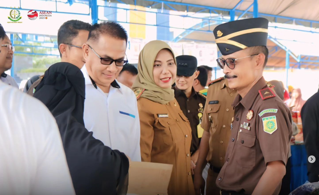 KEJATI SULTENG BERSAMA PEMPROV GELAR PASAR MURAH DALAM RANGKA PENGENDALIAN INFLASI SERTA MENYAMBUT HARI RAYA IDUL FITRI 1445 HIJRIAH