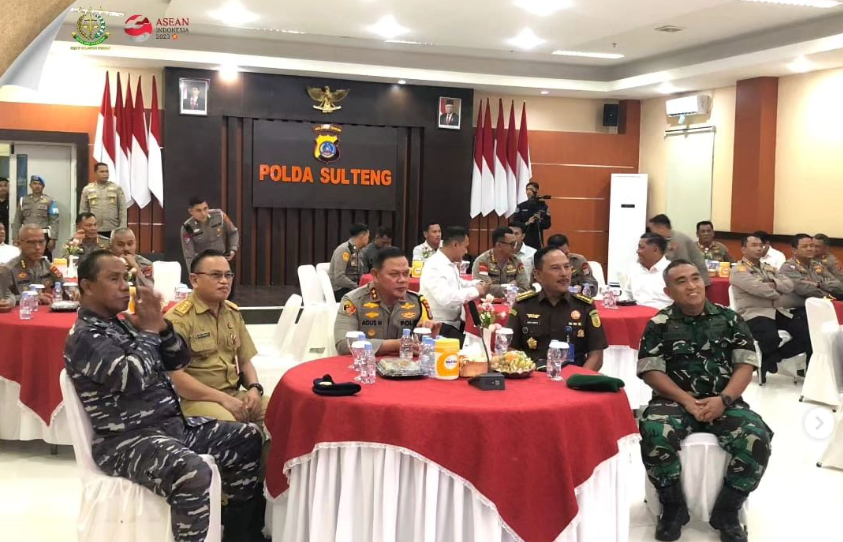 TAYANGAN UPACARA PEMBINAAN TRADISI PERINGATAN KE -78 HARI BHAYANGKARA SECARA LIVE STREAMING DI MAKO POLDA SULAWESI TENGAH