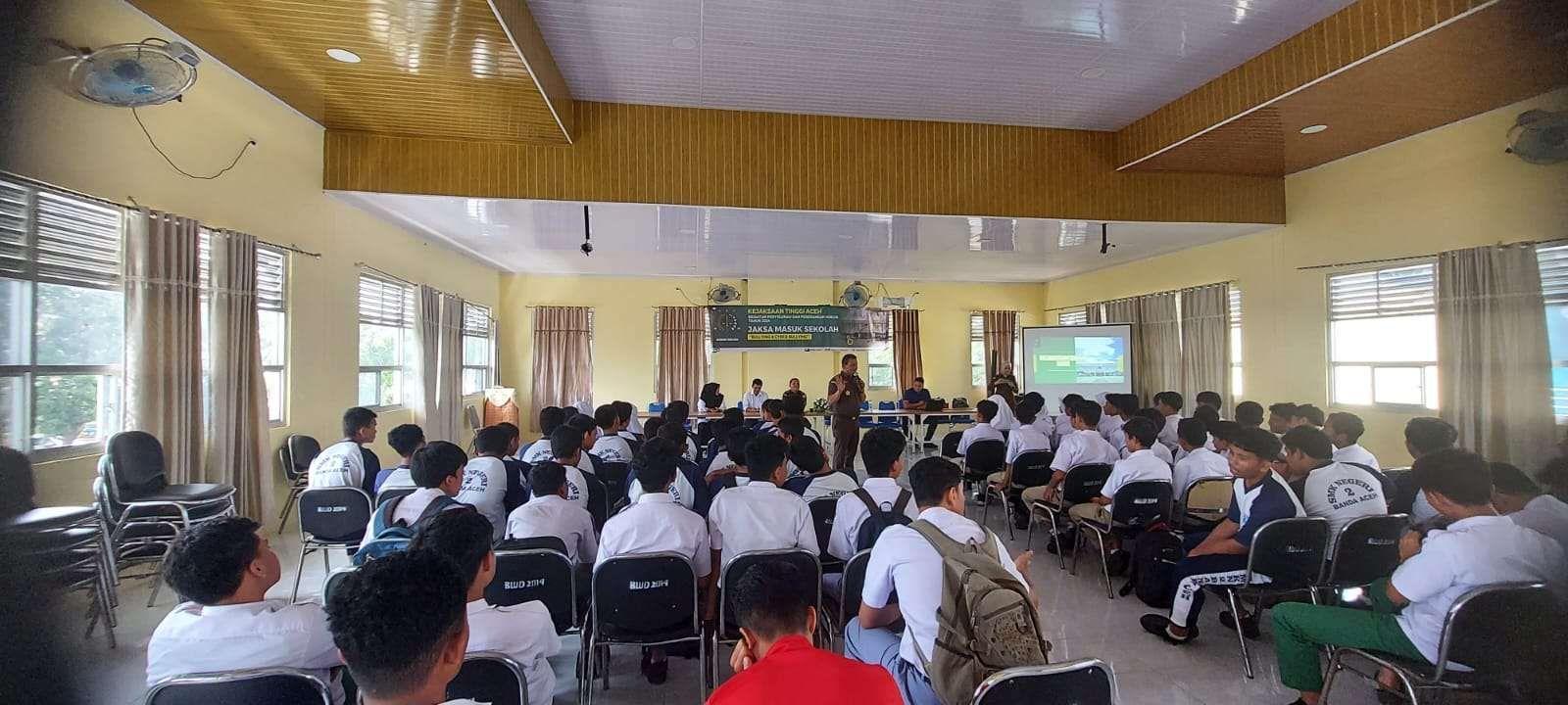 Jaksa Masuk Sekolah, Ingatkan Prilaku Kenakalan Remaja