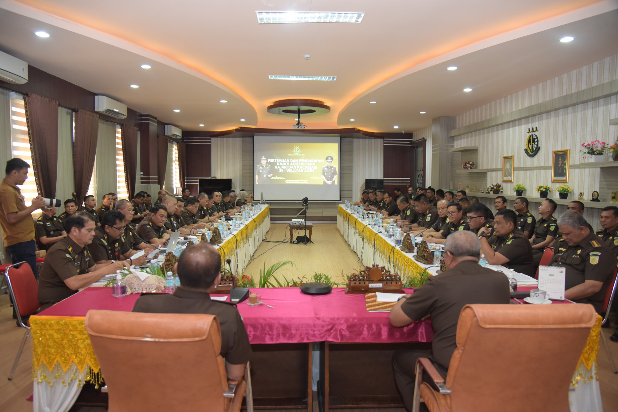 Pertemuan dan pengarahan Kajati ACeh kepada Kajari dan Kacabjari Sewilayah Aceh