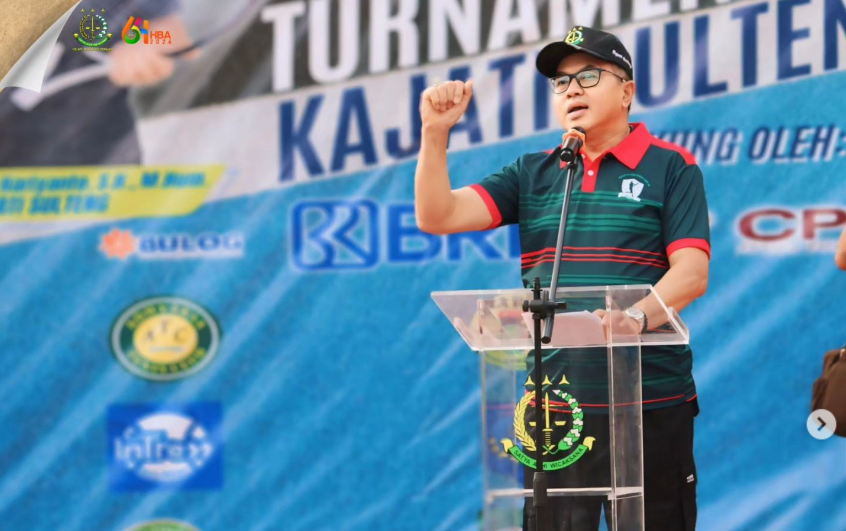 KAJATI SULTENG BAMBANG HARIYANTO MEMBUKA SECARA RESMI TURNAMEN TENIS LAPANGAN KAJATI SULTENG CUP II