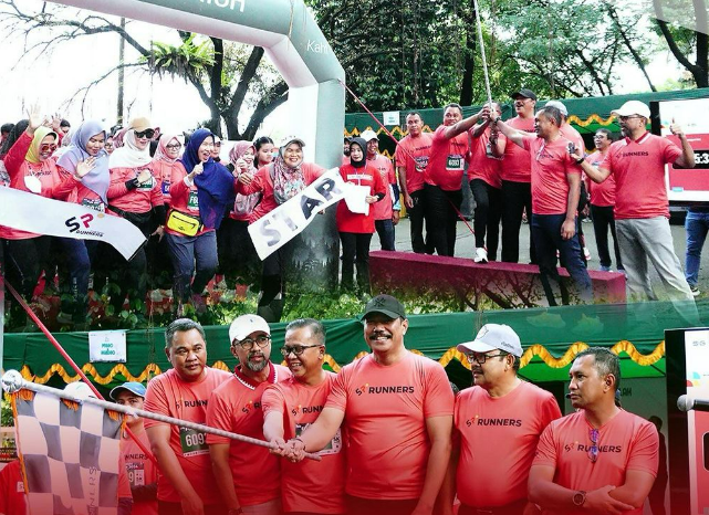 Pembukaan Semen Padang Fun Run dalam rangka memperingati HUT ke-66 pengambilalihan PT. Semen Padang