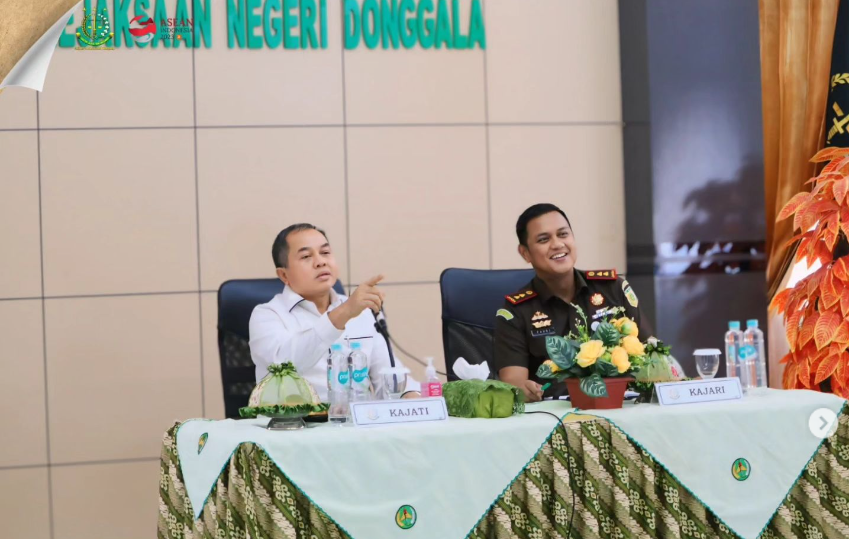 KUNJUNGI KEJAKSAAN NEGERI DONGGALA KAJATI SULTENG SAMPAIKAN BEKERJA SESUAI SOP DAN SELALU JAGA MARWAH INSTITUSI