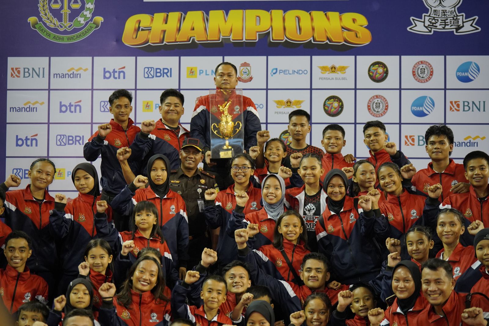 TEUKU RAHMAN MENUTUP KEJURNAS KARATE JAKSA AGUNG CUP 2024