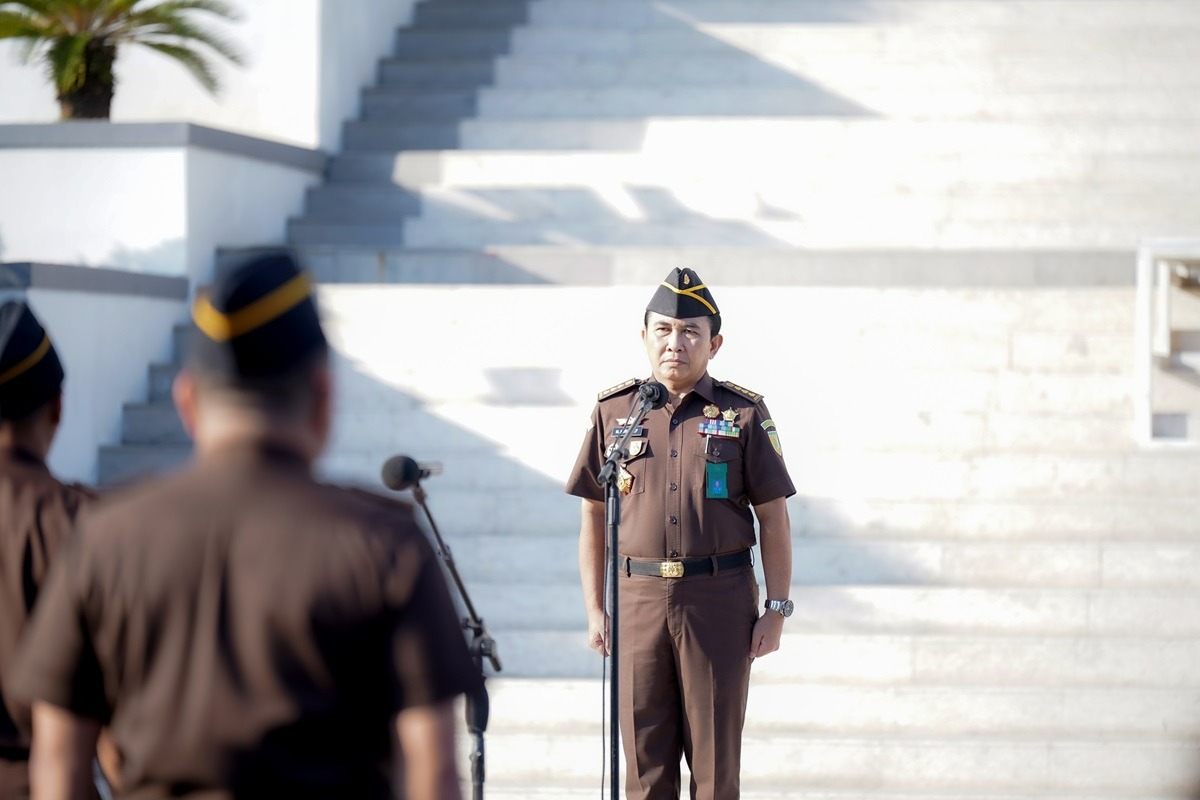 PIMPIN APEL PAGI, ASPIDMIL KEJATI SULSEL INGATKAN PEGAWAI SELALU BERSYUKUR