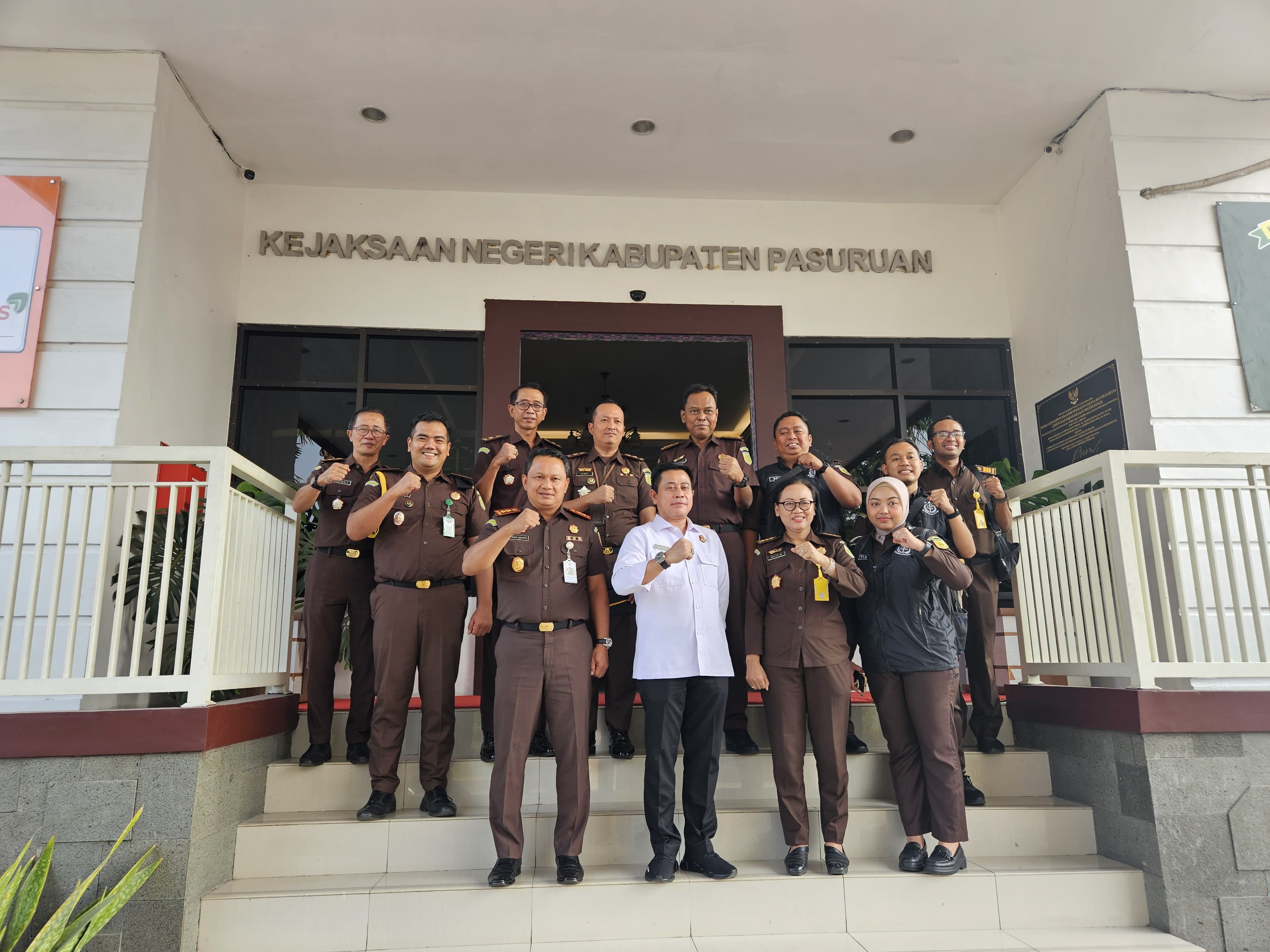 MONITORING DAN EVALUASI TUGAS BIDANG PEMBINAAN