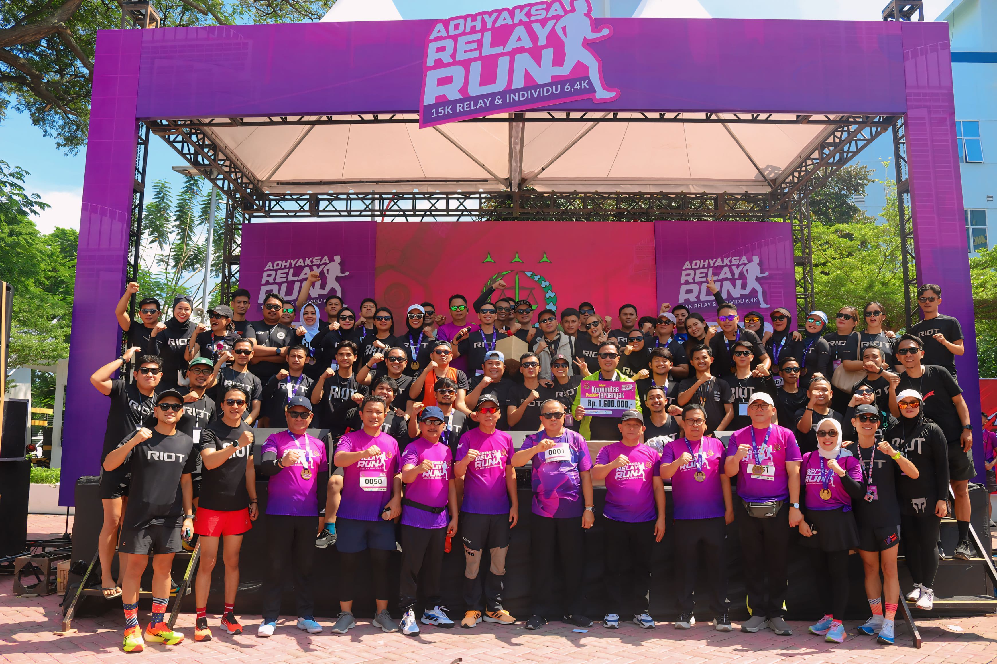 KEJAKSAAN TINGGI SULAWESI TENGAH MENGGELAR EVENT LARI ADHYAKSA RELAY RUN 2024