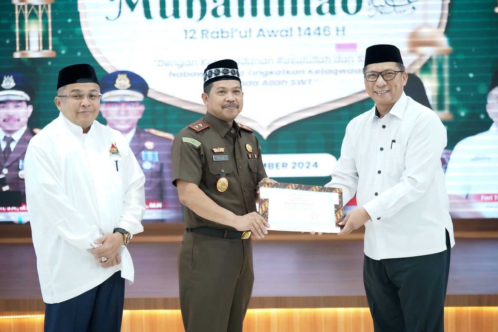 PERINGATAN MAULID NABI MUHAMMAD SAW, KAJATI SULSEL : SEMOGA MEMBERIKAN PENGARUH POSITIF DALAM PELAKSANAAN TUGAS