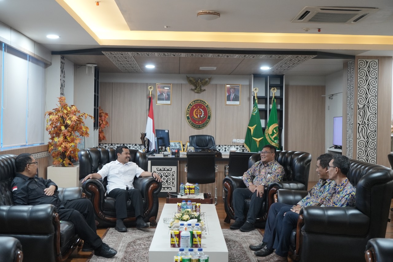 Terima Kunjungan Silaturahmi Kepala BBPJN Sulsel, Kajati Sulsel Agus Salim: Pembangunan Jalan Harus Tepat Waktu, Mutu dan Sasaran