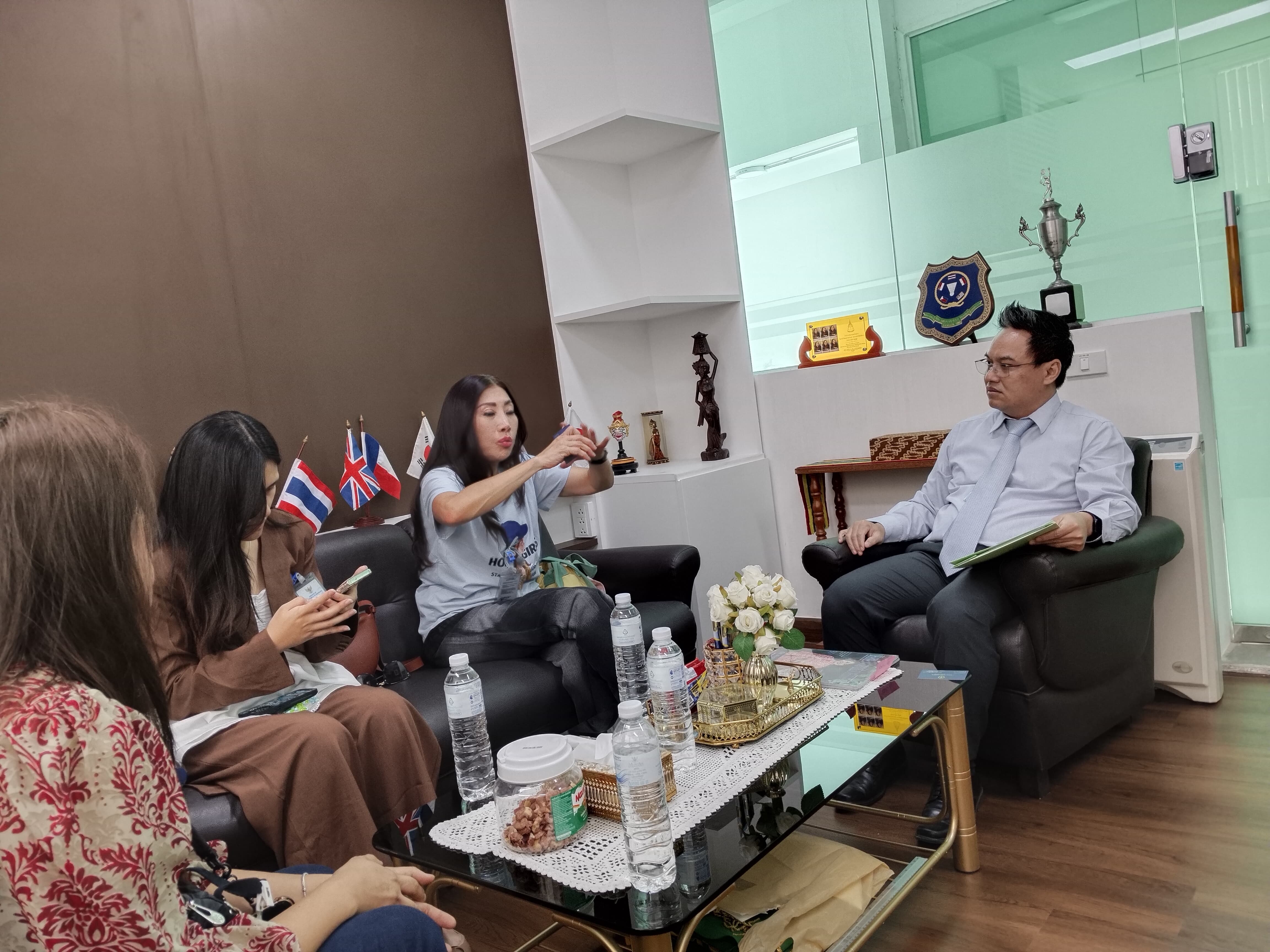 Atase Kejaksaan KBRI Bangkok Berhasil Melepaskan WNI an. Sriwani Sayuti dari Tuduhan Menjalankan Bisnis Pariwisata Tourism Business) di Thailand.