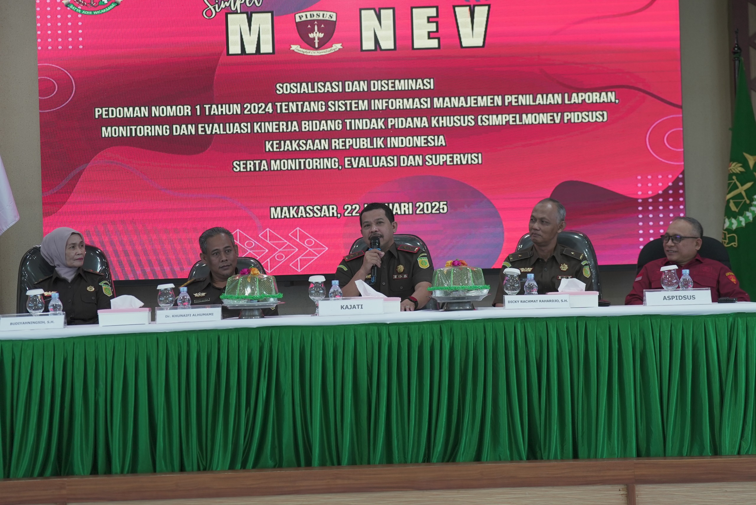 Buka Sosialsiasi dan Diseminasi Simpel Monev Pidsus, Kajati Sulsel Agus Salim Minta Jajaran Lebih Aktif Laporkan Penanganan Perkara